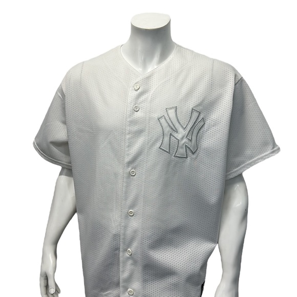 Majestic Authentic New York Yankees Blank White Silver Jersey Made in USA 2X XXL - Picture 3 of 11
